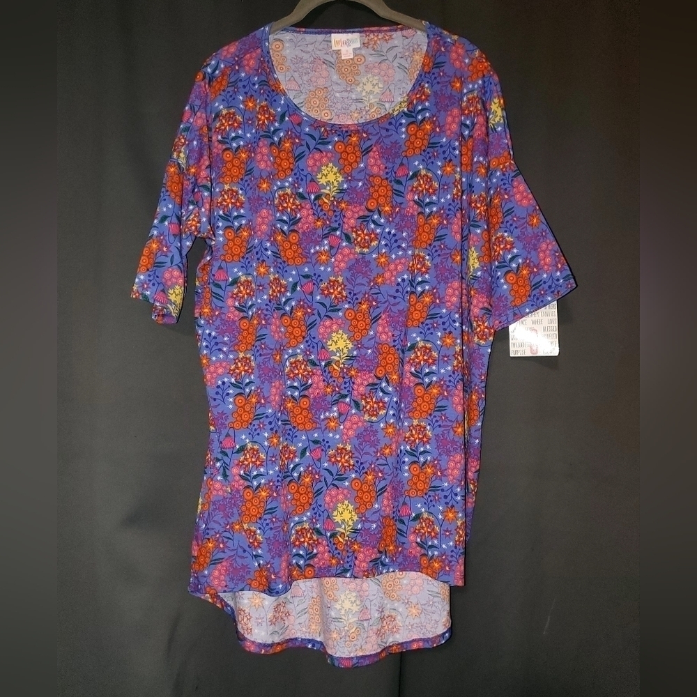 Lula Roe Floral Size Small Short Sleeve Shirt NWT